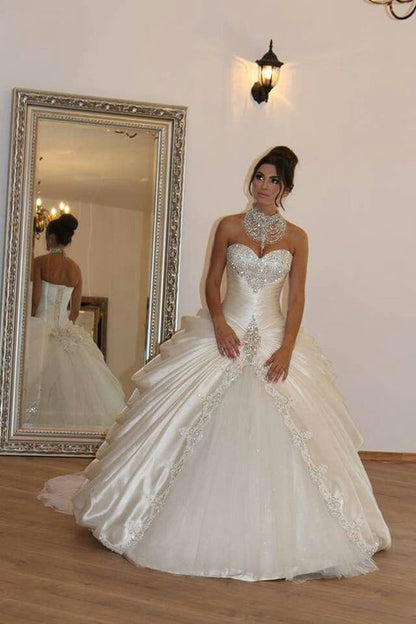 Floor Length Ball Gown Sweetheart Tulle Sleeveless Ruffles Wedding Dresses