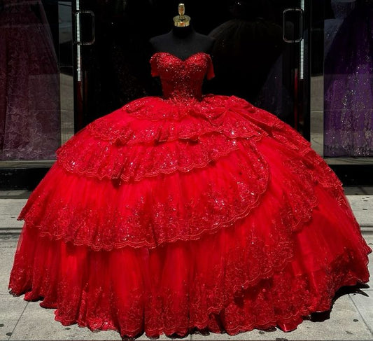 Luxury Red Quinceanera Dress with Crystal Beading Lace Appliques Sweet 16 15 Ball Gown