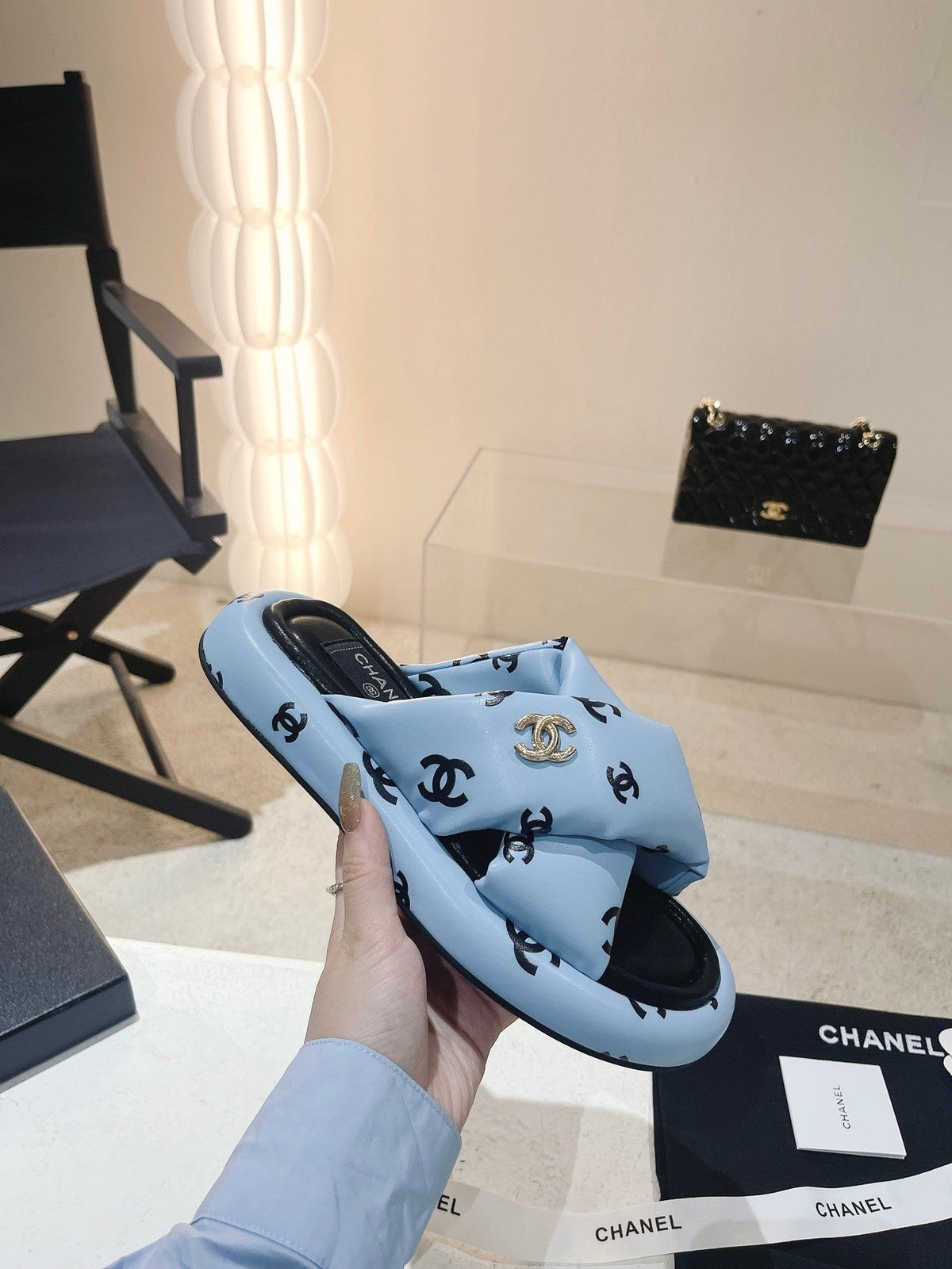 Luxury  CHL 069
