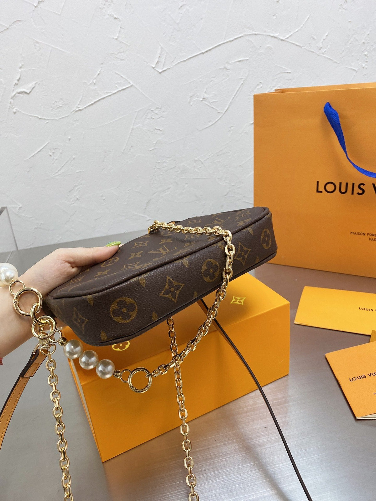 LV Ivy Monogram