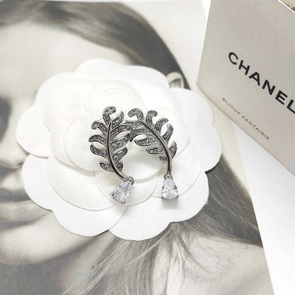CHANEL PLUME DE CHANEL EARRINGS