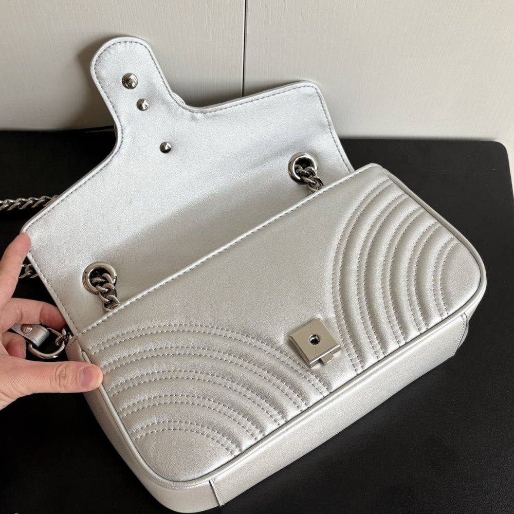 Gucci Gg Marmont Medium Shoulder Bag Metallic Silver 26Cm
