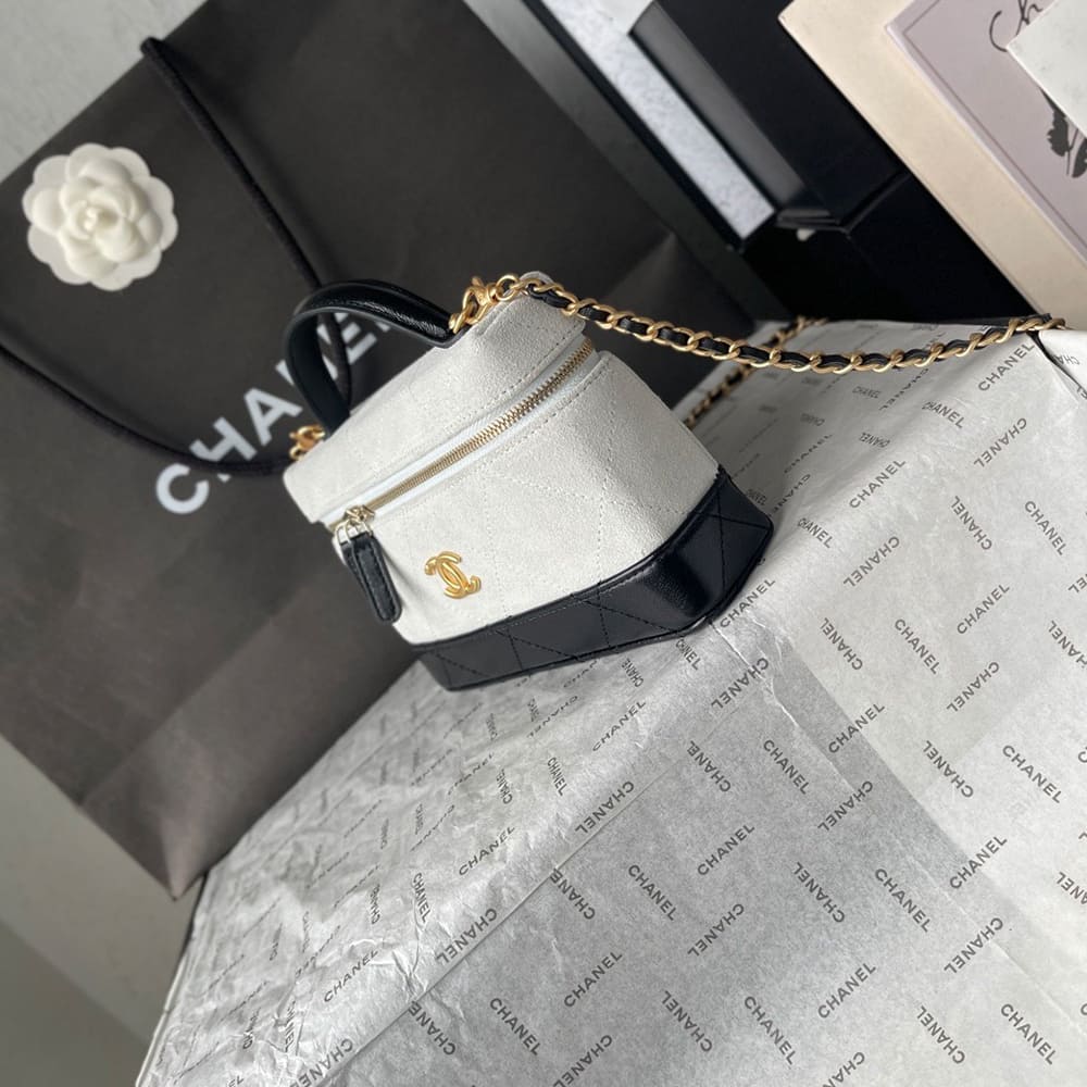 Chanel Vanity with Chain(HIGH-END GRADE)