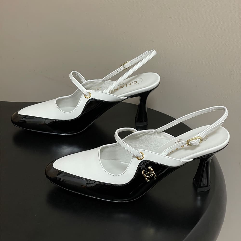 CHANEL Slingbacks