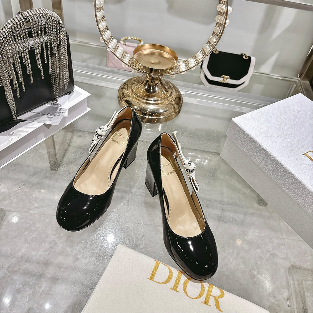 J’Adior Pump