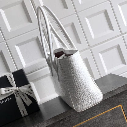 CHANEL Small Tote(HIGH-END GRADE)