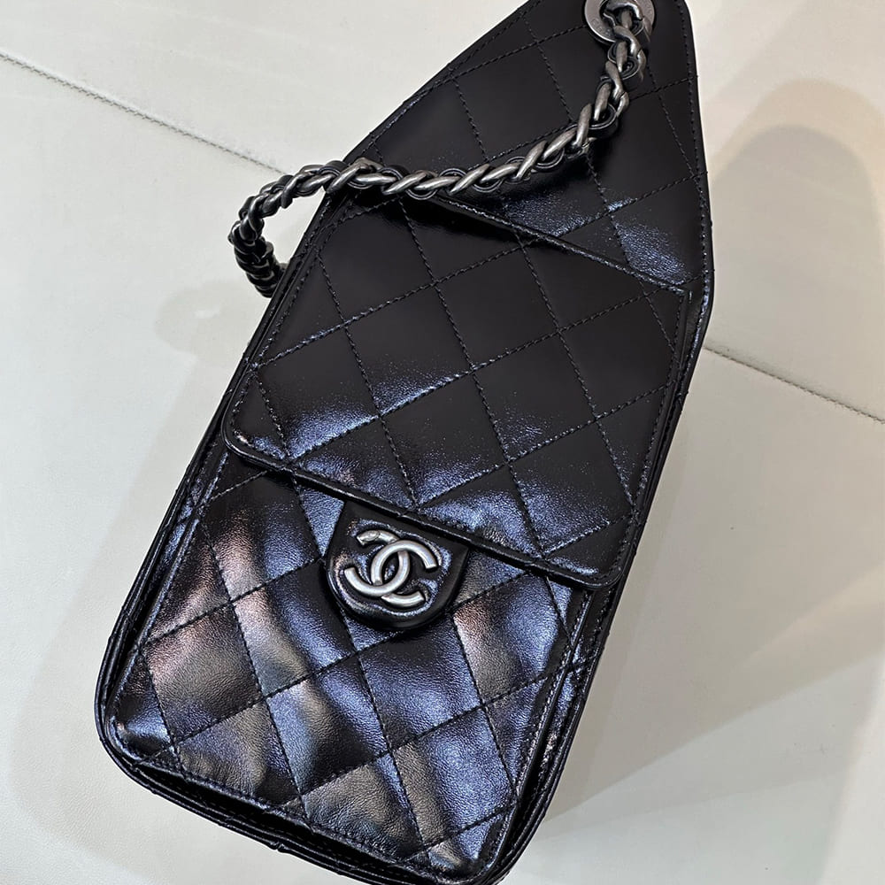 CHANEL 25 Small Handbag(high-end grade)