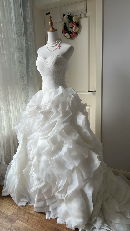 Vintage White Strapless Ruched Sweetheart Ruffled Organza Wedding Dress TP5832