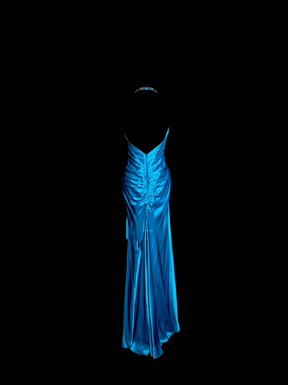 Blue halter-neck, fitted waist, pleated, revealing hips, sexy long ball gown R6675