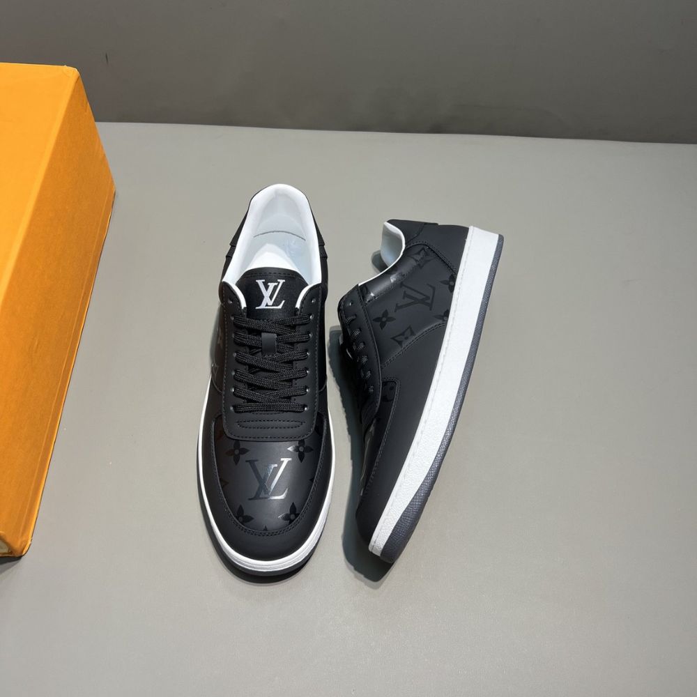 Louis Vuitton Rivoli Sneaker Monogram Metallic Canvas Black For Men 1A9FGZ