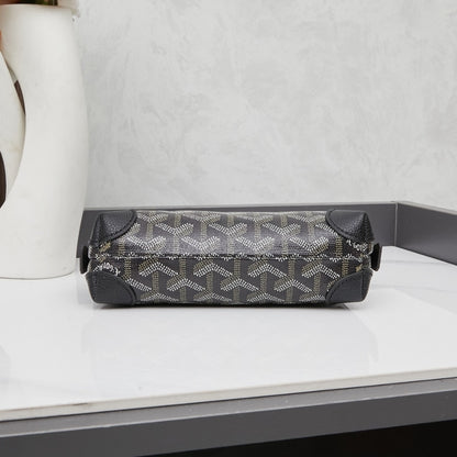 GOYARD VENDÔME COSMETIC POUCH BLACK 18CM VENDOTPMLTY01CL01P
