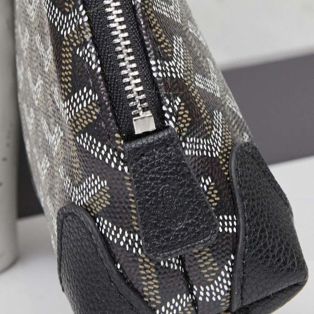 GOYARD VENDÔME COSMETIC POUCH BLACK 18CM VENDOTPMLTY01CL01P