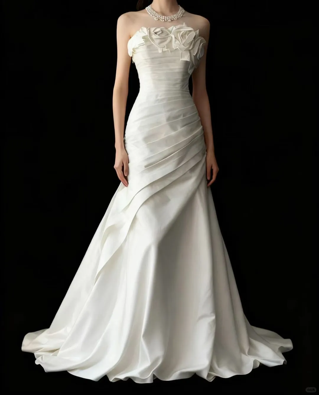 Romantic Strapless Mermaid Wedding Gown with 3D Floral Neckline TP5638