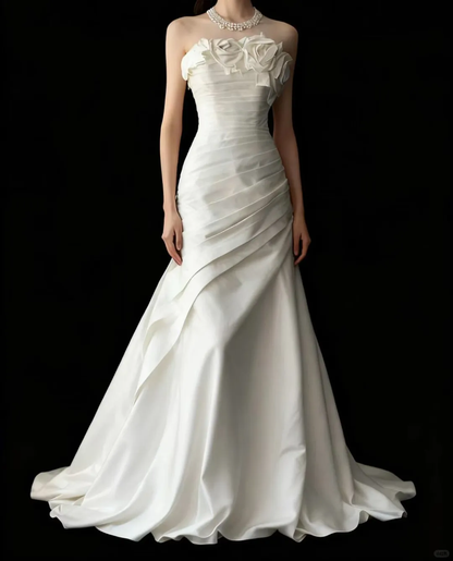 Romantic Strapless Mermaid Wedding Gown with 3D Floral Neckline TP5638