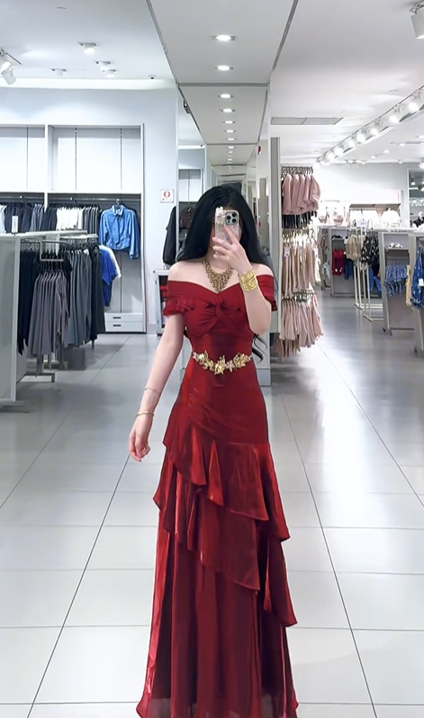 Red off-shoulder fitted waist slim-fitting tiered skirt long ball gown R7782