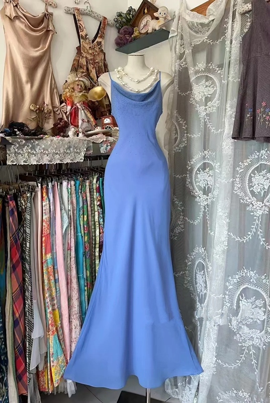 Blue halter-neck, fitted fishtail long ball gown R7515