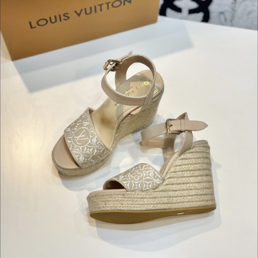 LOUIS VUITTON HELIOS WEDGE ESPADRILLE BEIGE 1AHLL6
