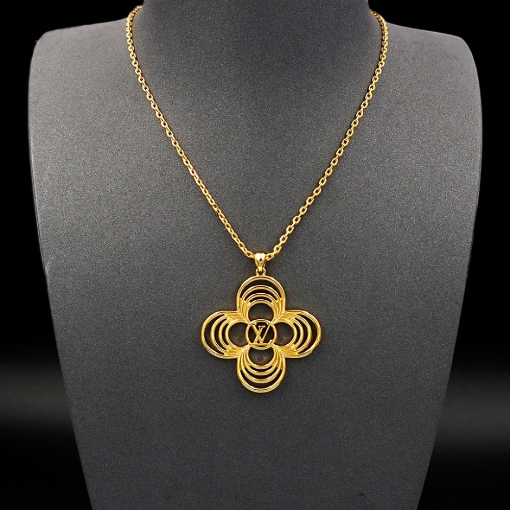 LOUIS VUITTON LV BREEZE PENDANT GOLD M02805