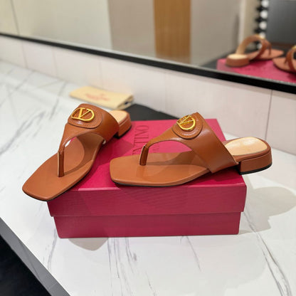 Valentino Garavani Vlogo Signature Sandals Brown