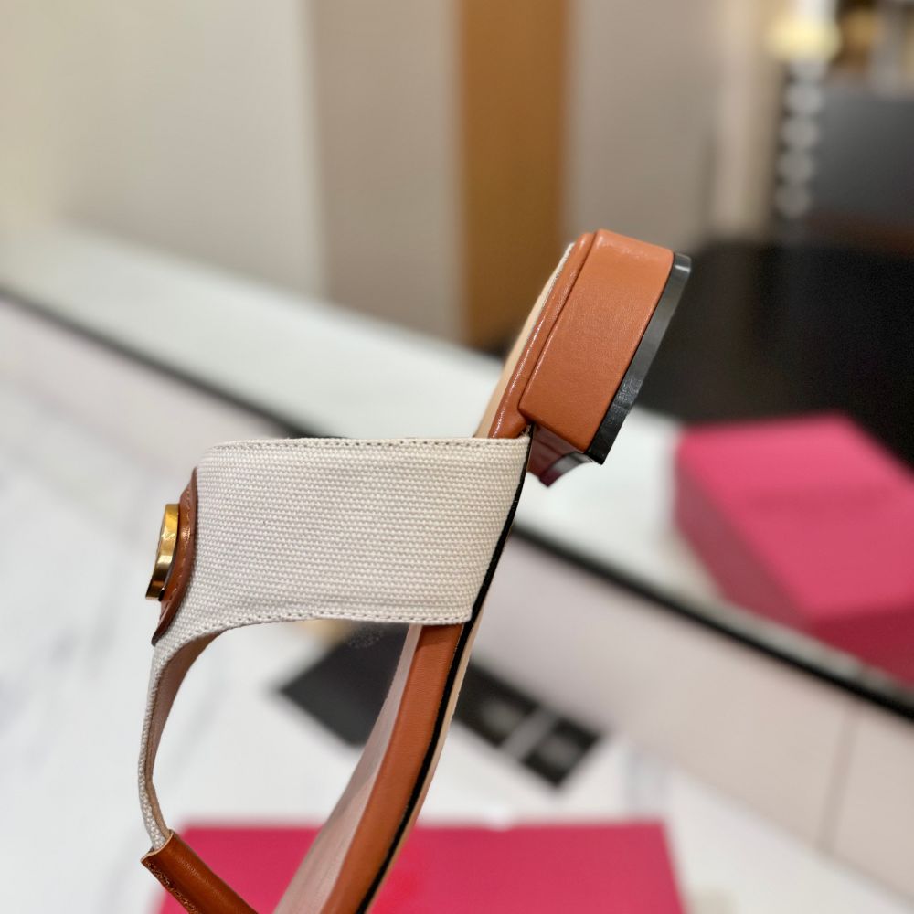 Valentino Garavani Vlogo Signature Sandals White And Brown