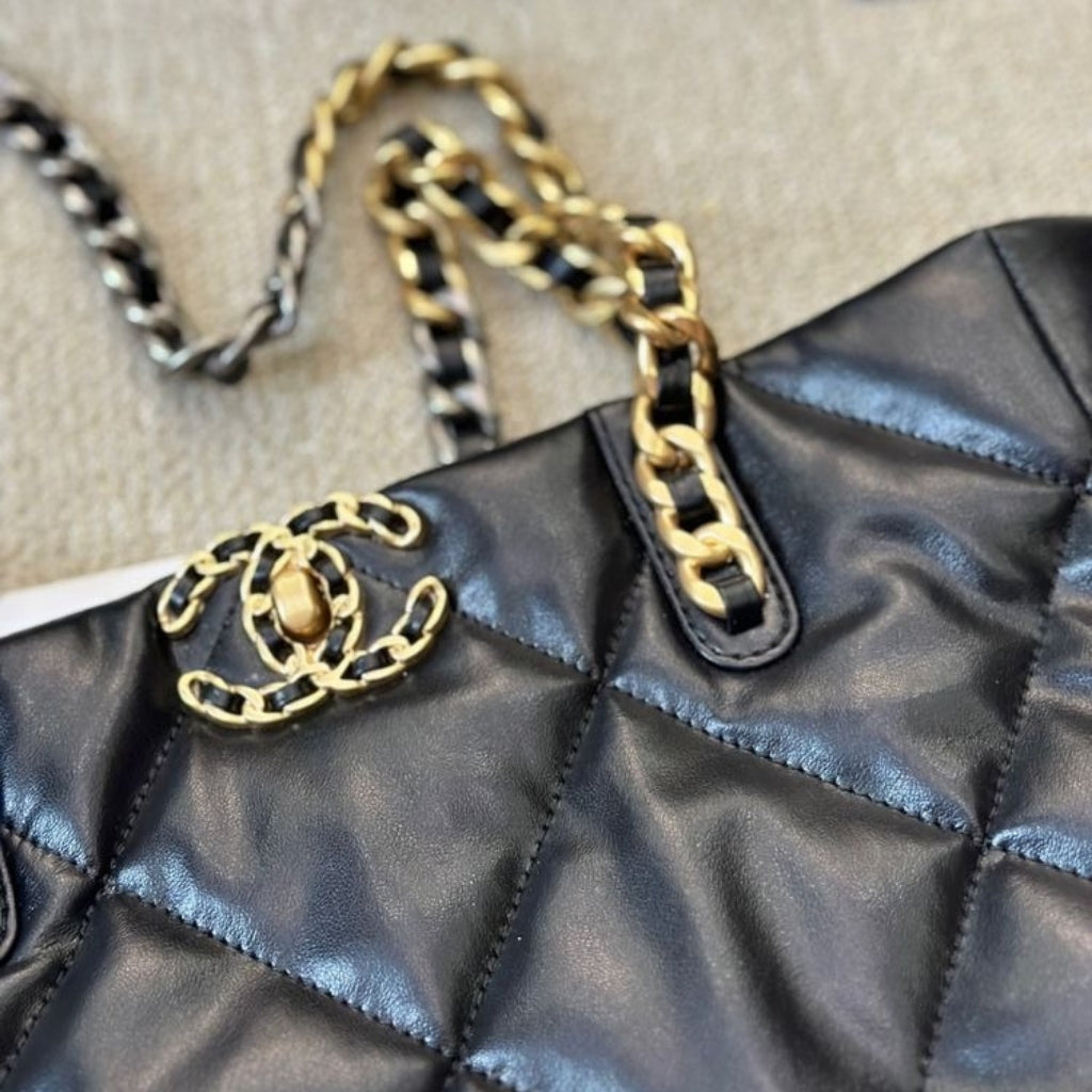 Chanel 19 Shopping Bag Quilted Leather Medium In Black 30cm