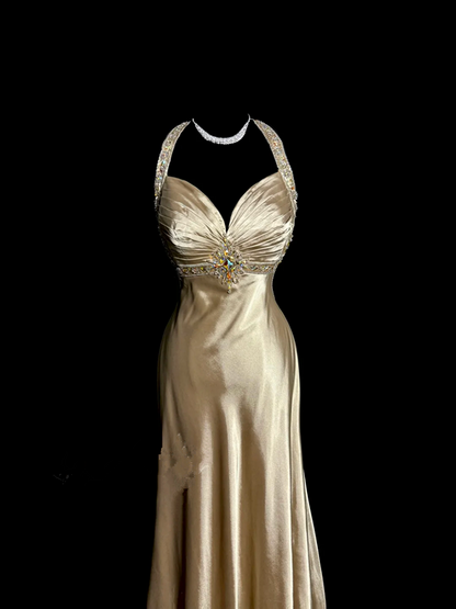 Gold halter neck, fitted waist, slimming, backless, hip-revealing long ball gown R6678