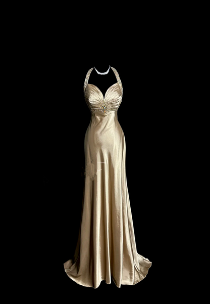 Gold halter neck, fitted waist, slimming, backless, hip-revealing long ball gown R6678