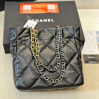 Chanel 19 Shopping Bag Quilted Leather Medium In Black 30cm