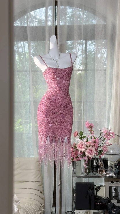 Rose pink sequined halter top, fitted waist, bodycon short ball gown R7634