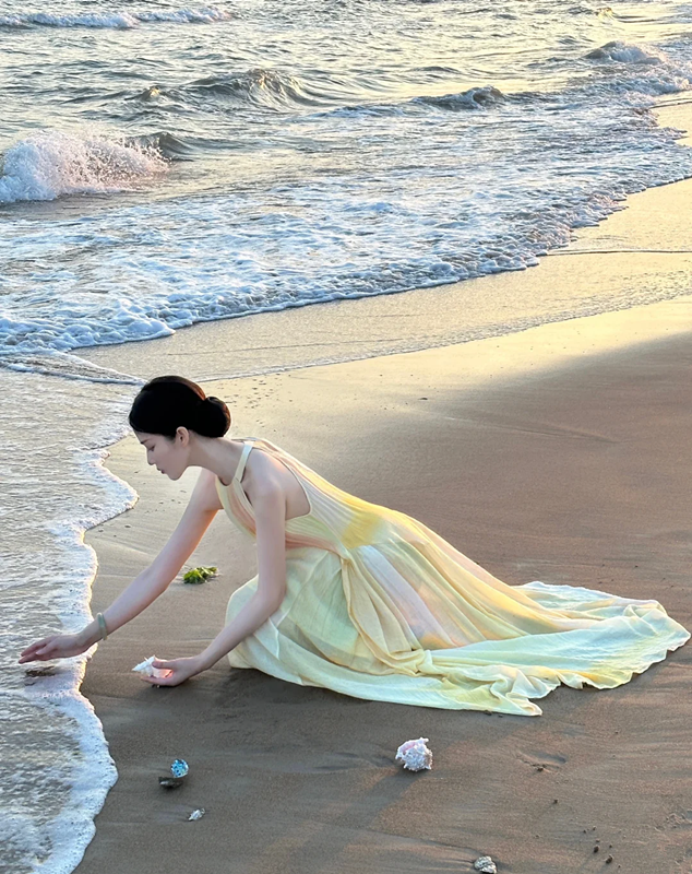 Light yellow sleeveless straight-cut long elegant prom dress R7984
