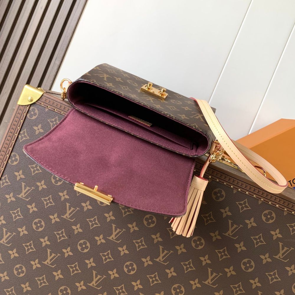 Louis Vuitton Croisette Monogram Canvas Dark Brown 24cm