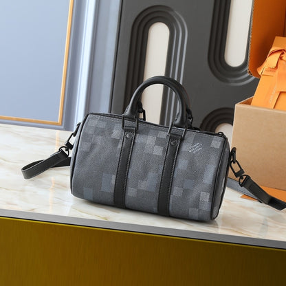 Louis Vuitton Keepall Bandoulière 25 Black 25Cm M14919