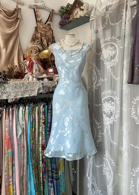 Light blue sleeveless fitted midi ball gown R7866