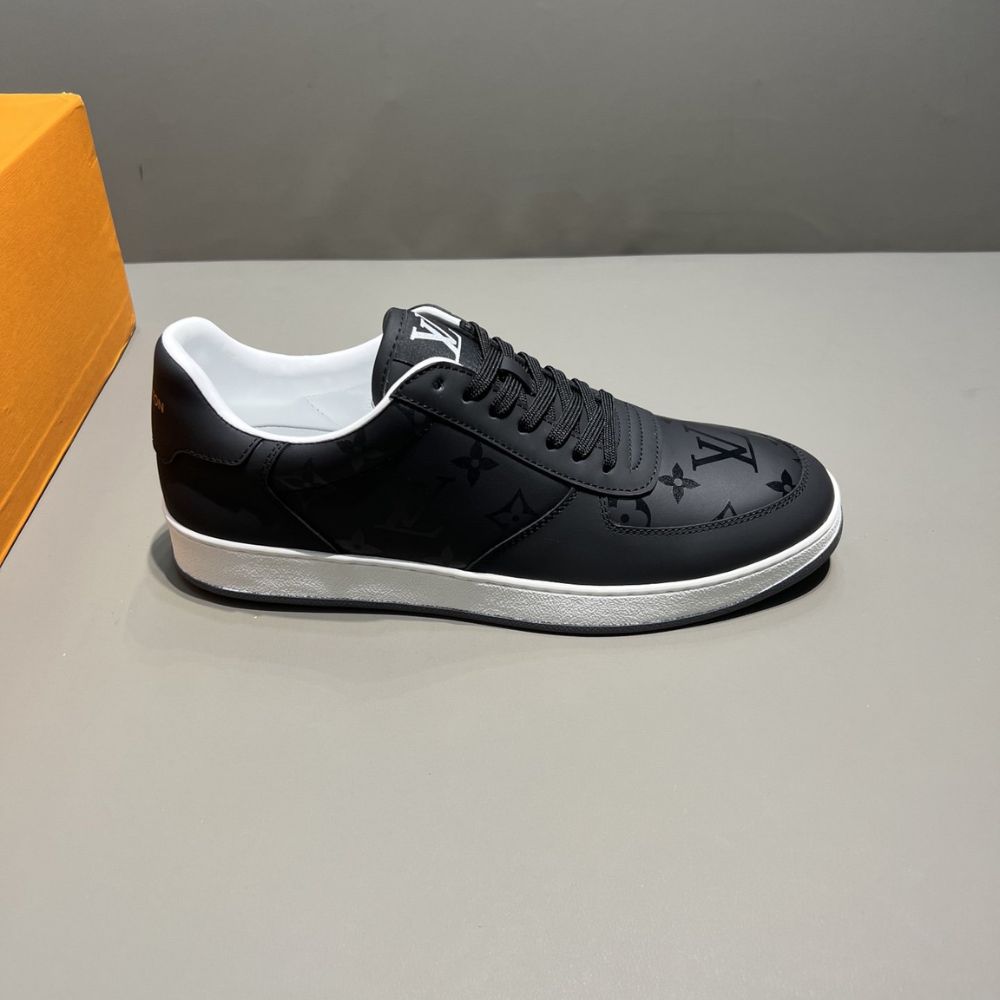 Louis Vuitton Rivoli Sneaker Monogram Metallic Canvas Black For Men 1A9FGZ
