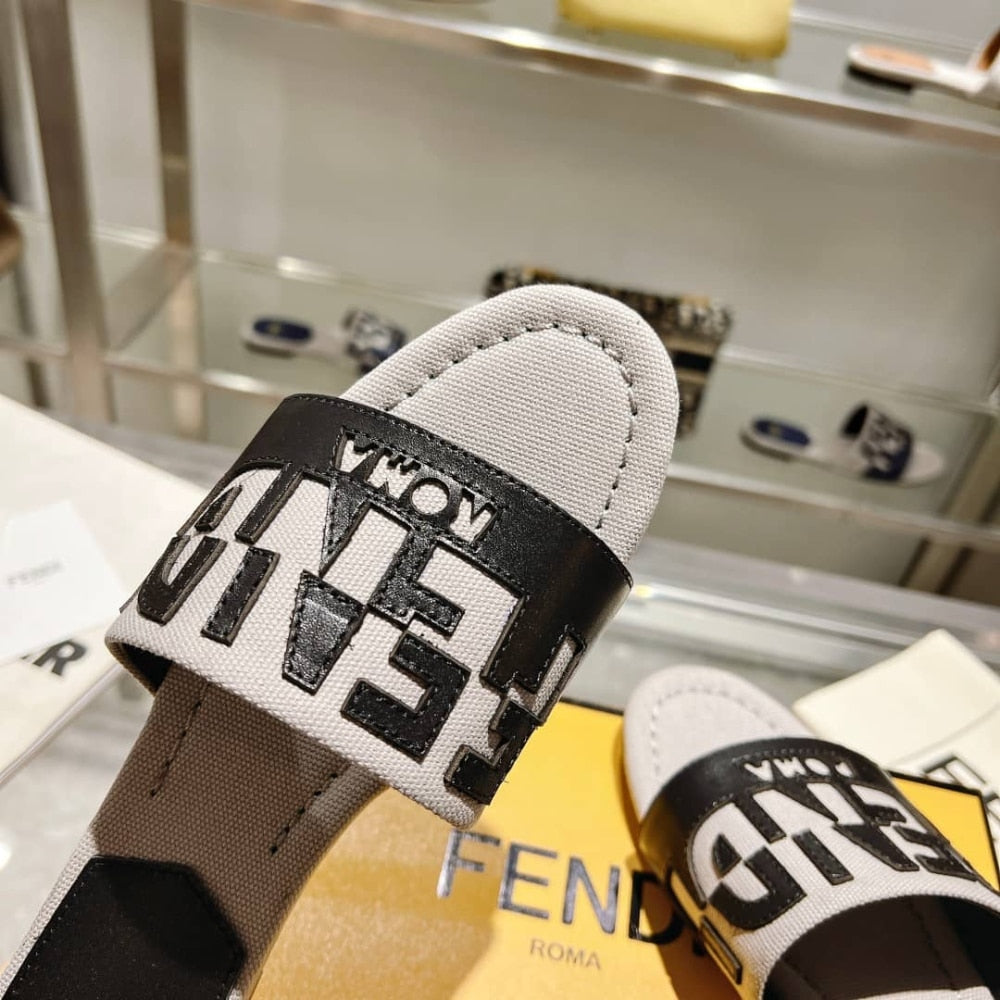 FENDI LOGO BICOLOR FLAT SANDALS WHITE