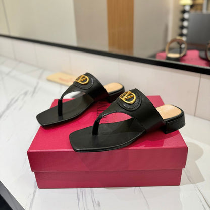 Valentino Garavani Vlogo Signature Sandals Black