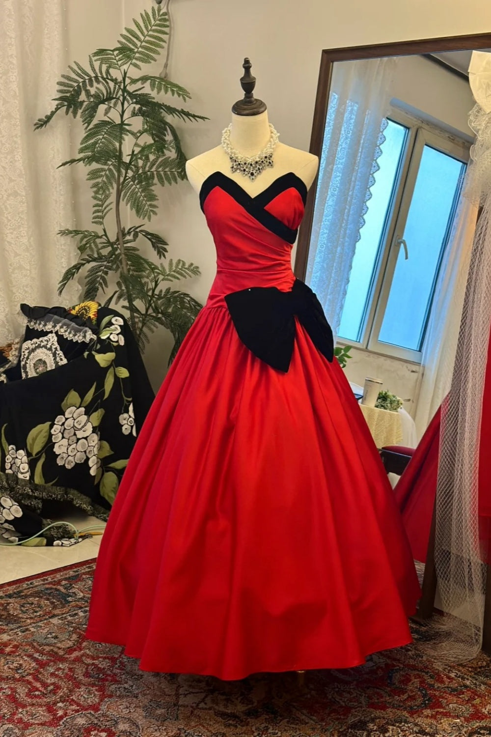 Red & Black Color-block Bandeau Ball Gown: 3D Bow, Waist-cinched Flared Dress, Retro Banquet Heavy-duty Maxi Dress gh6581