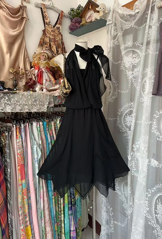 Black halter-neck sexy irregular hem ball gown R7520