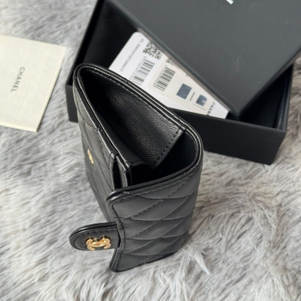 Chanel Classic Card Holder With Gold Hardware Black 11Cm