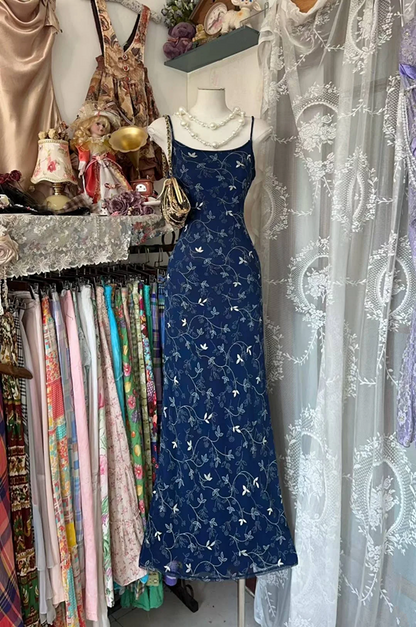 Navy blue halter-neck vintage pattern fitted long ball gown R7869