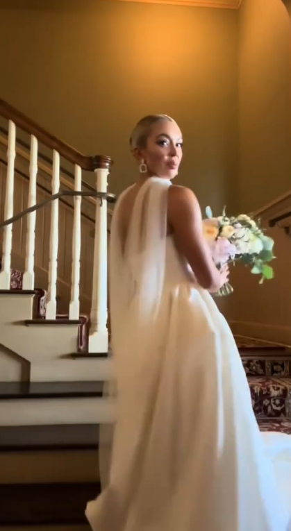 Vintage Ivory Satin Strapless Sweetheart Wedding Dress TP5817