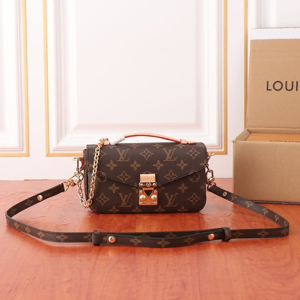 Louis Vuitton Pochette Métis East West Bag Monogram Brown 22Cm M46279