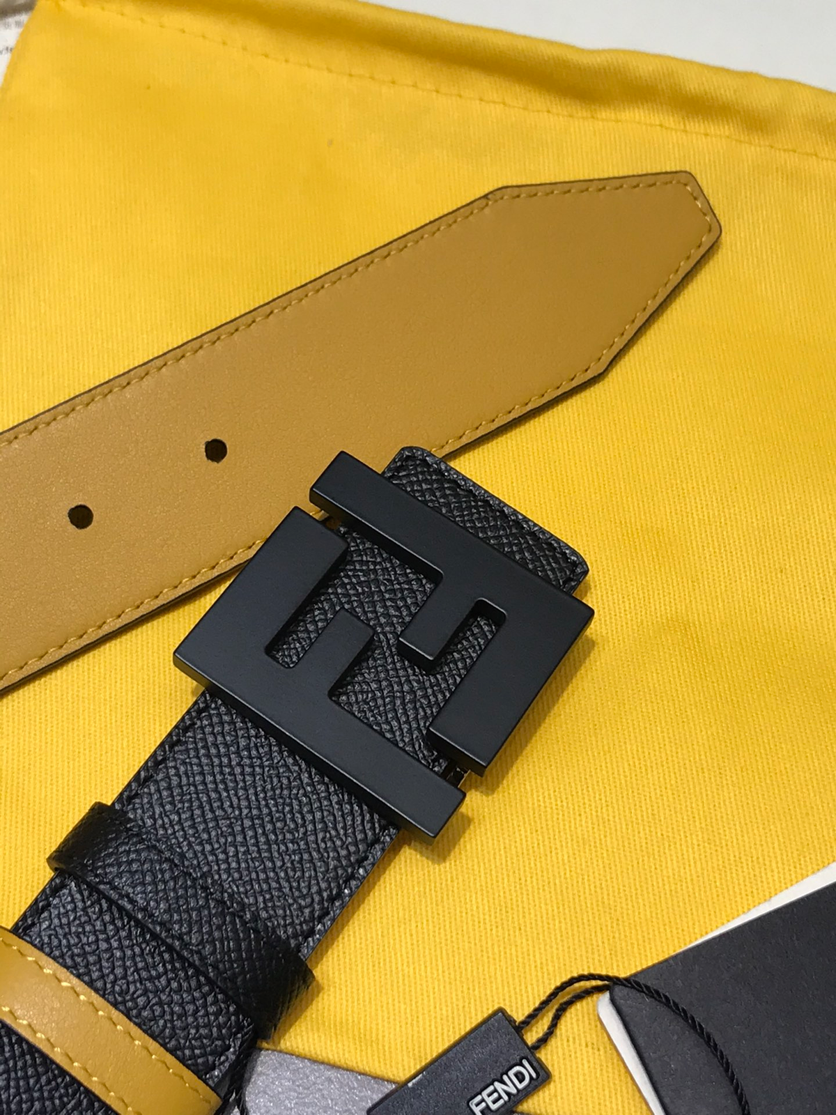 FENDI BLACK LEATHER BELT WITH FENDI GOLD BUCKLE 40MM