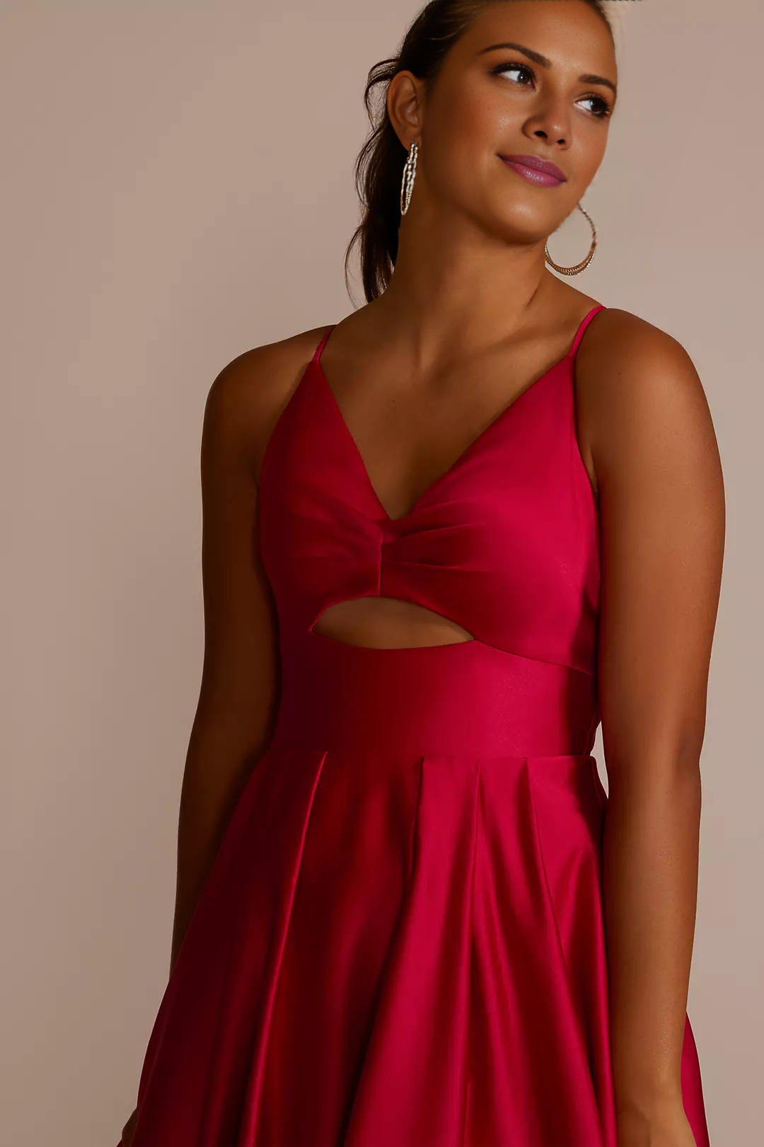 V collar backless sleeveless thin shoulder strap and floor length Prom dress
