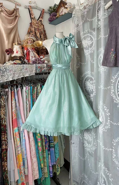 Light green halter neck fitted waist A-line midi ball gown R7795