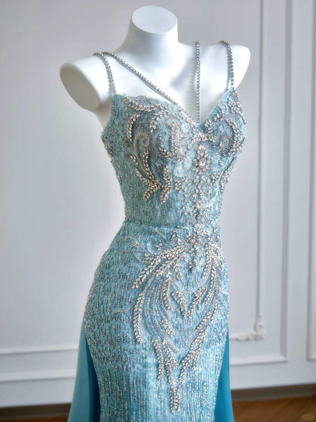 Girlhomeshops--Aqua blue mermaid tail exquisite beaded long floor-length tulle prom dress gh5484