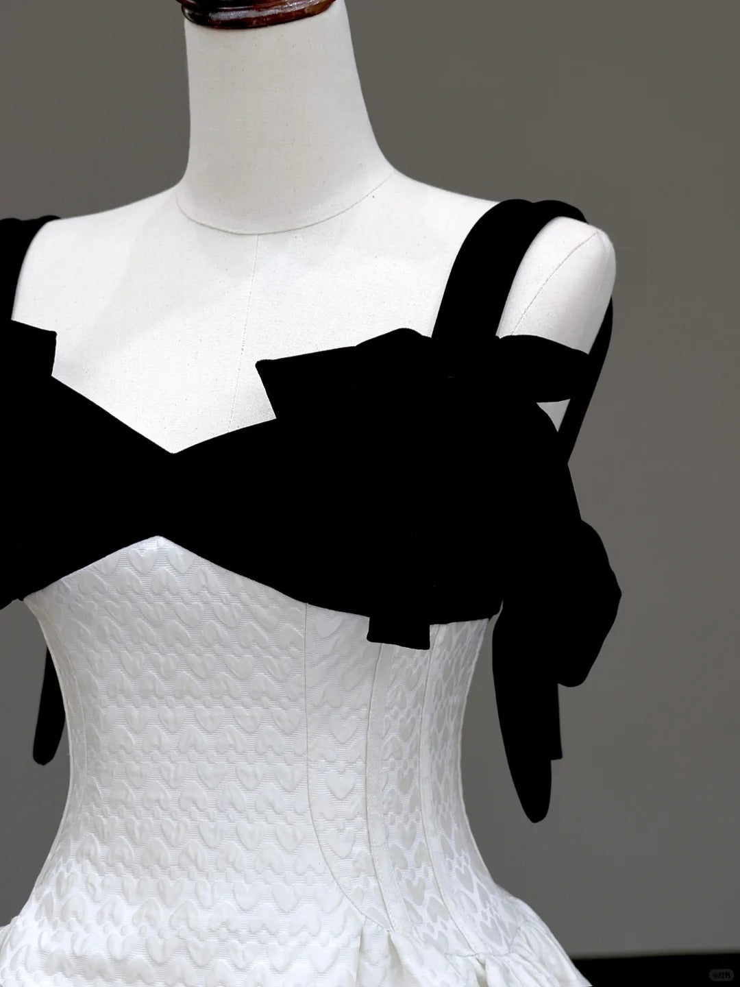 Girlhomeshops -Black elegant classic Hepburn style long satin prom dress evening dress party dress gh5121