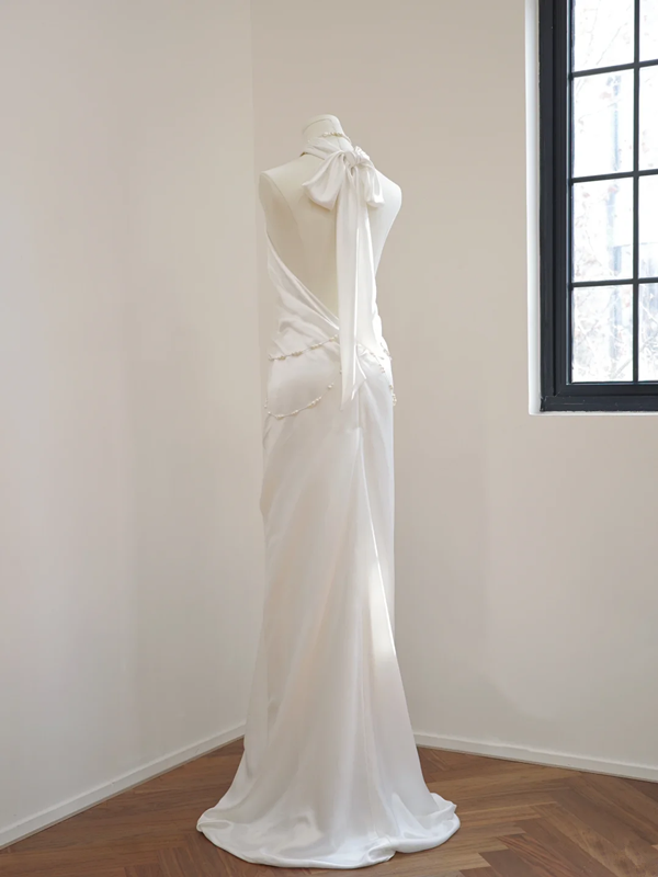 White halter-neck, fitted waist, backless, sexy long ball gown/bridal dress R8519