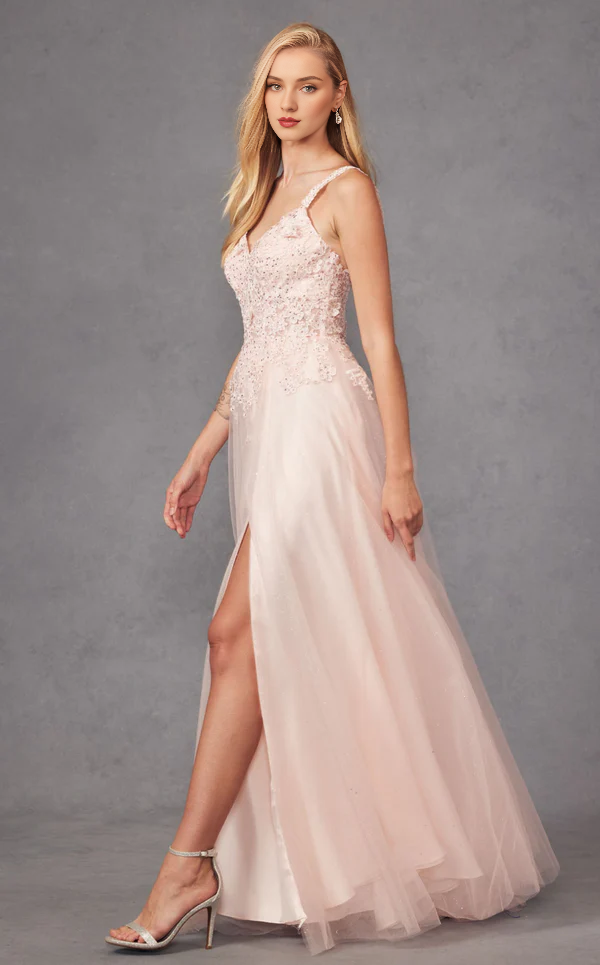 Thin shoulder strap V-neck backless lace decal sheer side slit and floor length Prom dress