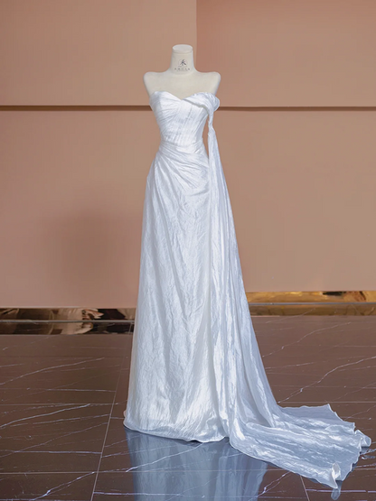 White strapless fitted long ball gown/bridal dress R8307